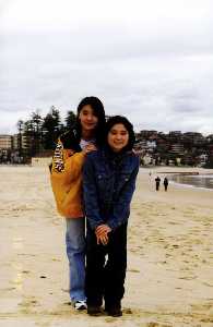  Hi!We're here--Manly Beach!